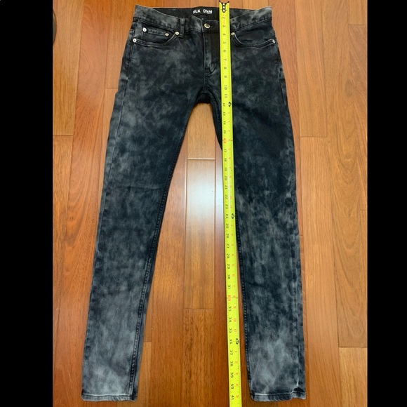 BLK DNM Jeans
